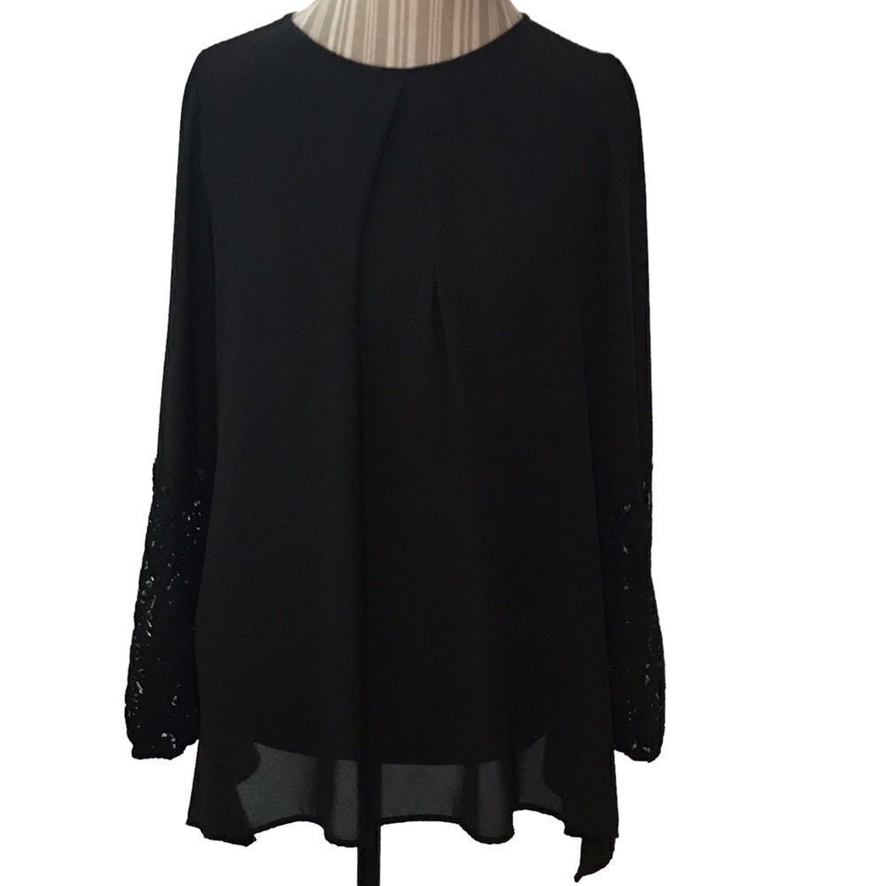 Karen Kane size small black blouse perfect condition classic look lace sleeves